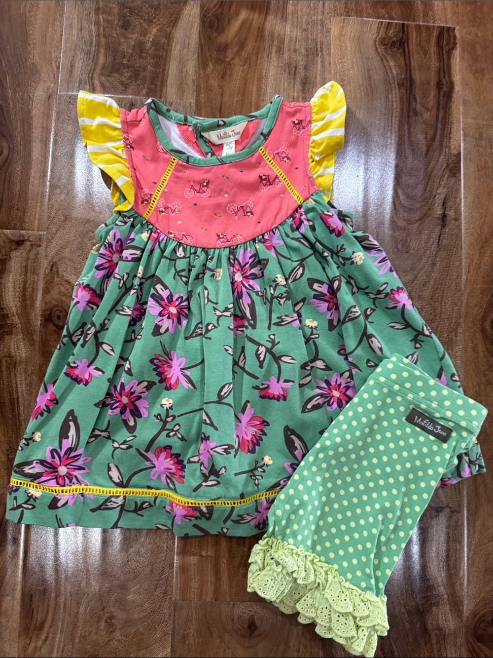 Matilda Jane top and shorties size 4